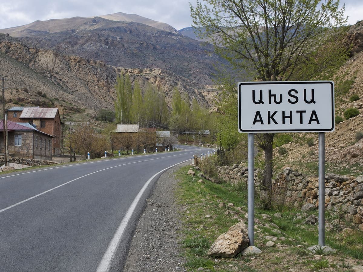 Akhta
